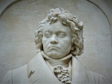 Statue of Beethoven wearing a cravat